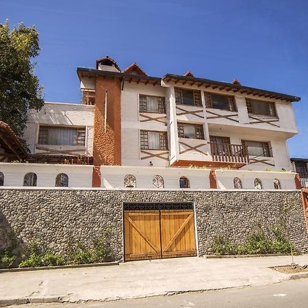 Apartamentos Los Quipus Quito Esterno foto