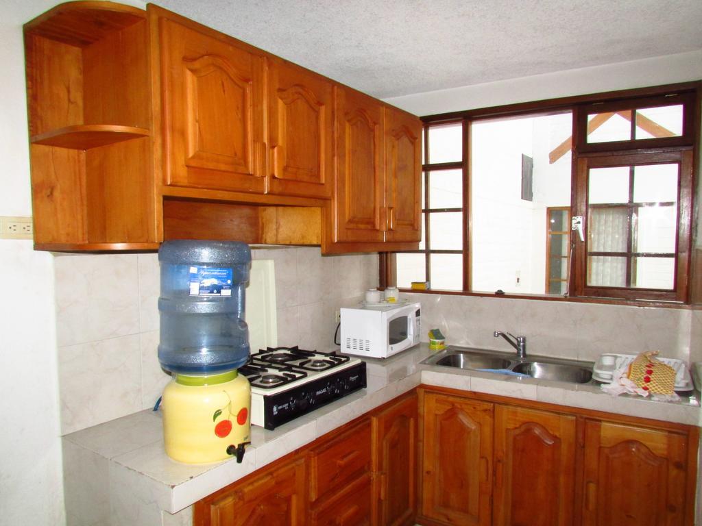 Apartamentos Los Quipus Quito Camera foto
